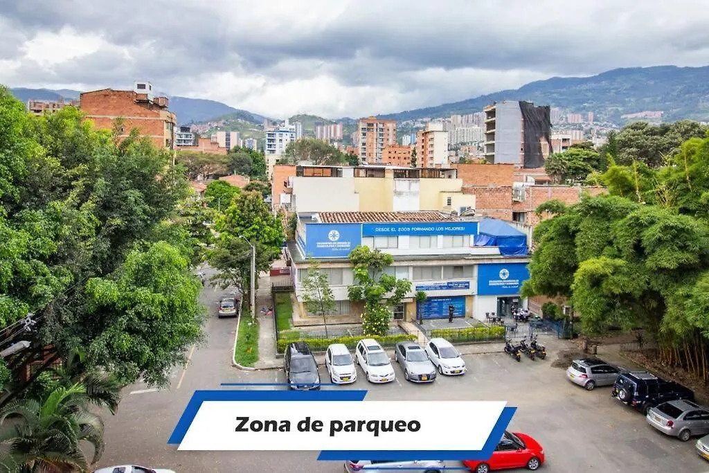Apartment A 3 Cuadras Del Estadio Atanasio Girardot 402 Medellin Colombia