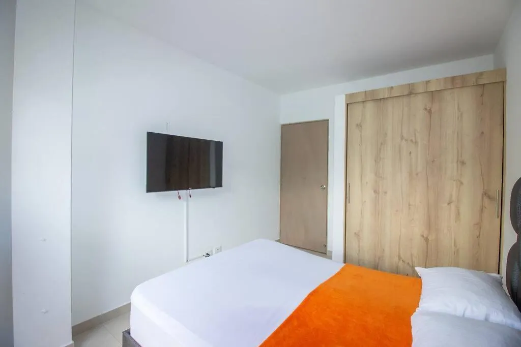 Apartment A 3 Cuadras Del Estadio Atanasio Girardot 402 Medellin